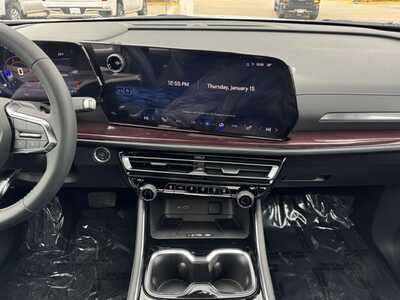 2026 Chevrolet Traverse, $53115.0. Photo 2