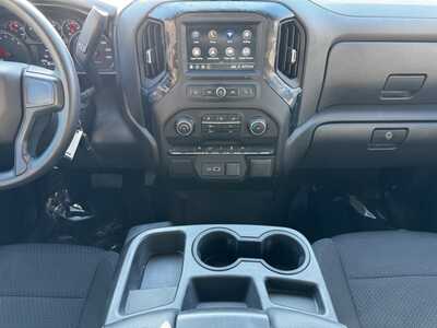 2021 Chevrolet 1500 Crew Cab, $27895. Photo 2