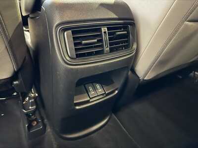2017 Honda CR-V, $16980. Photo 8