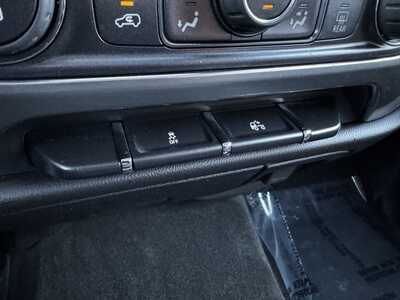 2014 Chevrolet 1500 Crew Cab, $19848. Photo 12
