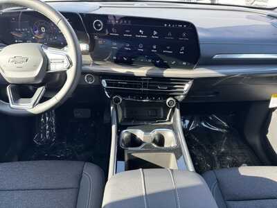 2026 Chevrolet Traverse, $46805.0. Photo 2