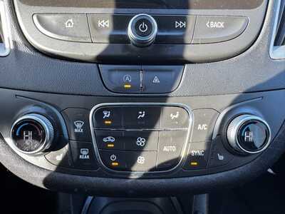 2024 Chevrolet Malibu, $17785. Photo 10