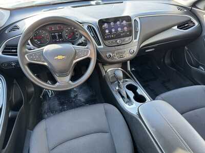 2024 Chevrolet Malibu, $17785. Photo 8