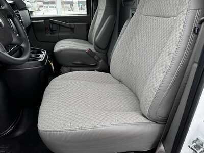2026 Chevrolet Van,Cargo, $44438.0. Photo 4
