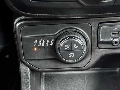 2019 Jeep Renegade, $19999. Photo 11