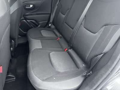 2019 Jeep Renegade, $19999. Photo 6