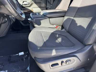 2020 Chevrolet 3500 Crew Cab, $42895. Photo 5