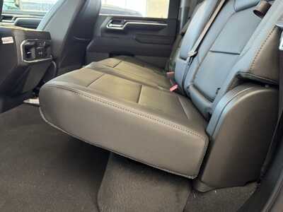 2026 Chevrolet 3500 Crew Cab, $81280.0. Photo 10