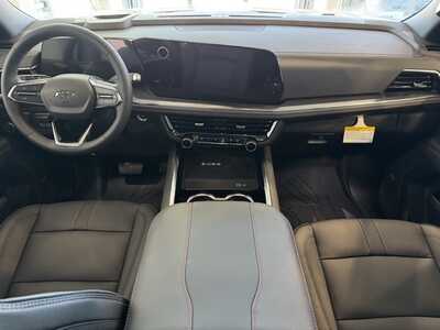 2026 Chevrolet Tahoe, $77605.0. Photo 7