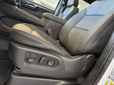 2026 Chevrolet Tahoe, $77605.0. Photo 8