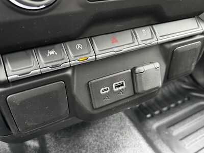 2026 Chevrolet 1500 Reg Cab, $39755.0. Photo 11