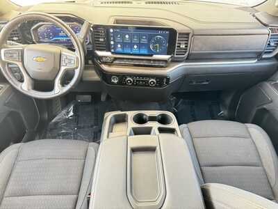 2022 Chevrolet 1500 Crew Cab, $37790. Photo 9