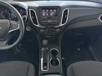 2024 Chevrolet Equinox, $22980. Photo 2