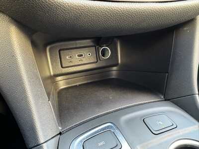 2024 Chevrolet Equinox, $22380. Photo 12