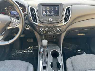 2024 Chevrolet Equinox, $22380. Photo 2