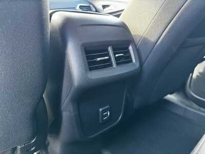 2024 Chevrolet Equinox, $22980. Photo 6