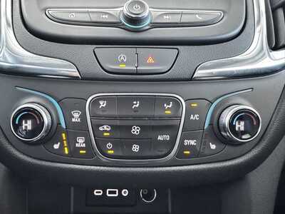 2024 Chevrolet Equinox, $21980. Photo 11