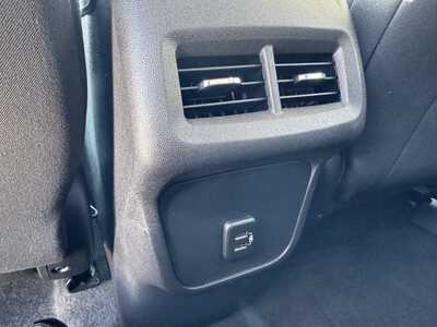 2024 Chevrolet Equinox, $21980. Photo 7