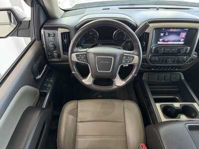 2015 GMC 1500 Crew Cab, $22975. Photo 5