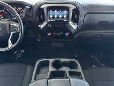 2022 Chevrolet 1500 Crew Cab, $32970. Photo 2