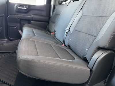 2022 Chevrolet 1500 Crew Cab, $32970. Photo 6