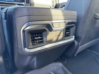 2022 Chevrolet 1500 Crew Cab, $41695. Photo 8