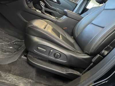 2023 Chevrolet Traverse, $32945. Photo 8