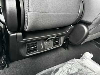 2026 Chevrolet 1500 Crew Cab, $53570.0. Photo 6