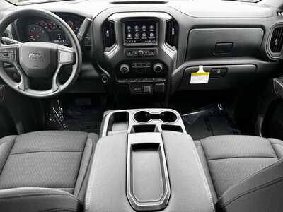 2026 Chevrolet 1500 Crew Cab, $48390.0. Photo 9