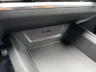 2026 Chevrolet Equinox, $31795.0. Photo 11