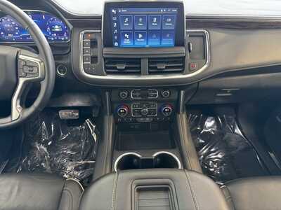 2024 Chevrolet Suburban, $70998. Photo 2