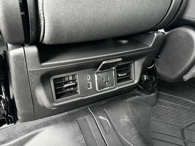 2026 Chevrolet 1500 Crew Cab, $48300.0. Photo 7