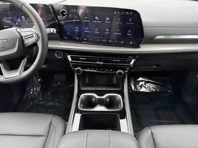 2026 Chevrolet Traverse, $47805.0. Photo 2