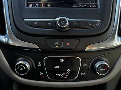 2022 Chevrolet Equinox, $18998. Photo 11