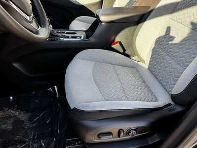 2022 Chevrolet Equinox, $18998. Photo 5