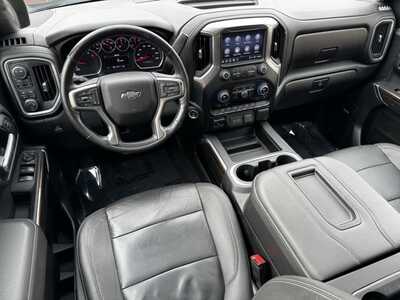 2021 Chevrolet 1500 Crew Cab, $33299. Photo 9