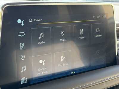 2022 Chevrolet Suburban, $49990. Photo 3