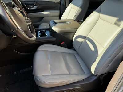 2022 Chevrolet Suburban, $49990. Photo 5