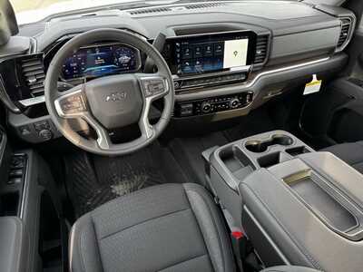 2026 Chevrolet 1500 Crew Cab, $54545.0. Photo 8