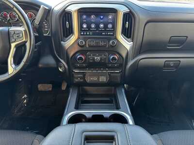 2021 Chevrolet 1500 Crew Cab, $32795. Photo 2
