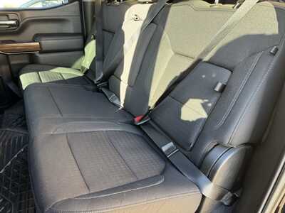 2021 Chevrolet 1500 Crew Cab, $32795. Photo 6