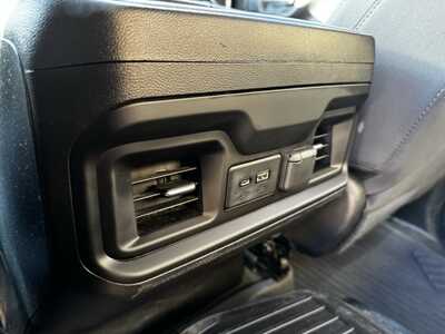 2021 Chevrolet 1500 Crew Cab, $32795. Photo 7