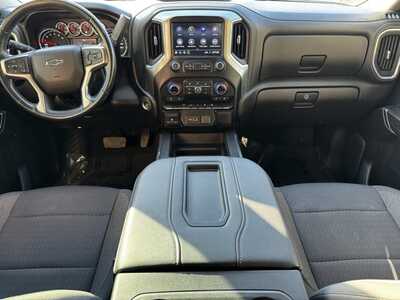 2021 Chevrolet 1500 Crew Cab, $32795. Photo 9