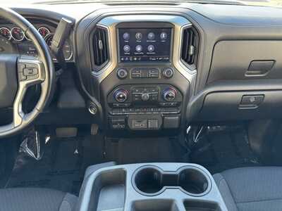2021 Chevrolet 1500 Crew Cab, $29995. Photo 2