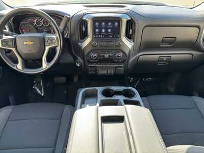 2021 Chevrolet 1500 Crew Cab, $29995. Photo 9