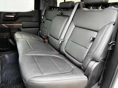 2020 Chevrolet 1500 Crew Cab, $30995. Photo 6