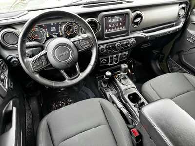 2021 Jeep Wrangler Unlimited, $23890. Photo 7