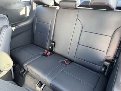 2026 Chevrolet Traverse, $52545.0. Photo 9