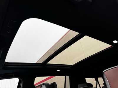 2023 GMC Yukon XL, $64390. Photo 6