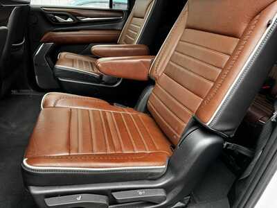 2023 GMC Yukon XL, $64390. Photo 7